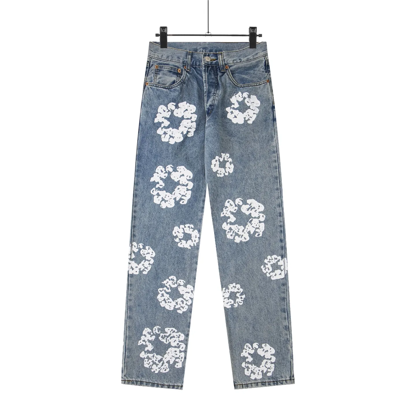 #8197 P220💰 DENIM TEARS Kapok American niche brand printed washed straight jeans. Produced by a major washed factory. Full of high-end feel. Knee part destroyed design with patchwork design. Already used as facade design. Leather waist nameplate. The focus of this style is not on washing, but on the destroyed shape and version. The secret lies in the craftsmanship of the master. The cost of post-production grinding, machining, knife cutting, etc. is far beyond comparison with assembly line products. Color: black, blue, gray. Size: 28-36 (corresponding to S-XXL)